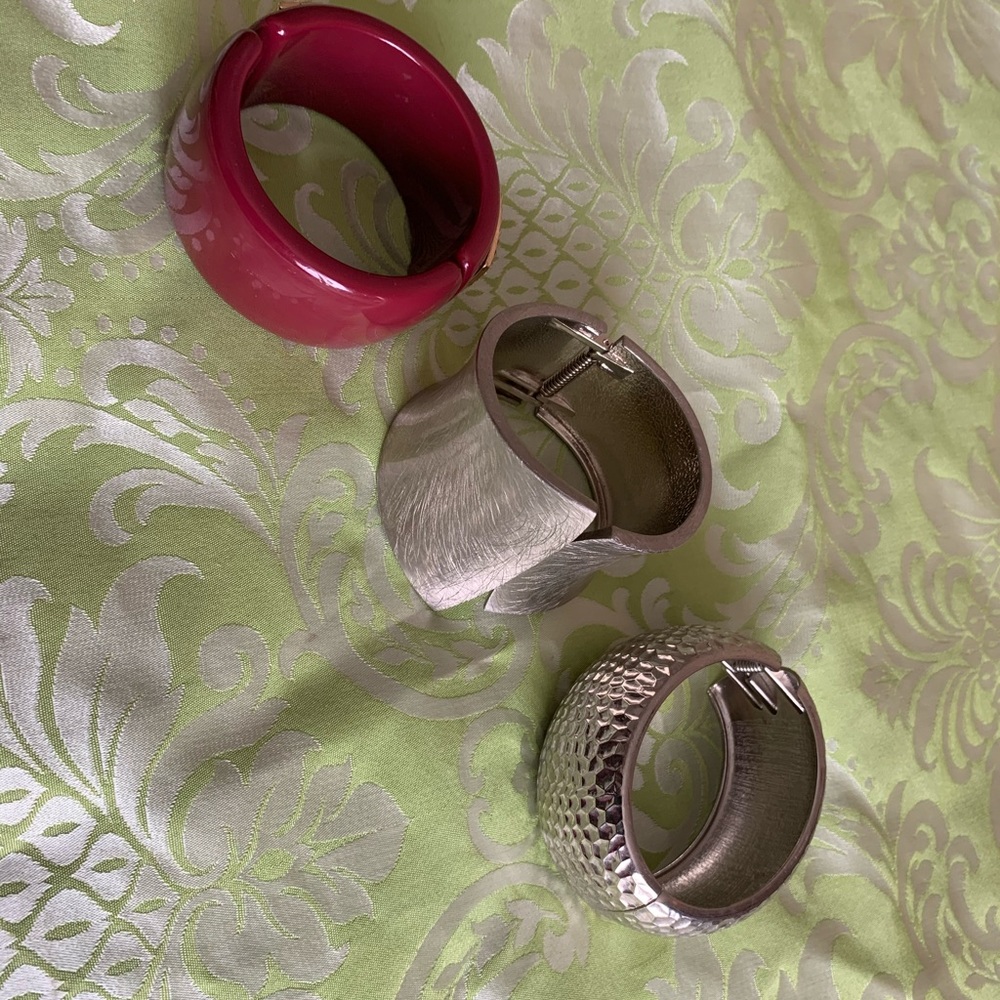 3 Bracelets - image 5